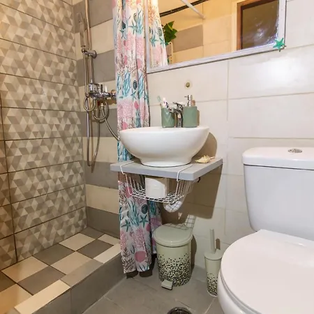 Apartment Majestic Rhodes, Min To Old Town Rhodes City